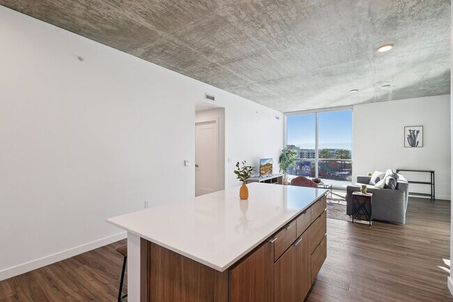 Foto del edificio - 222 E Jefferson St