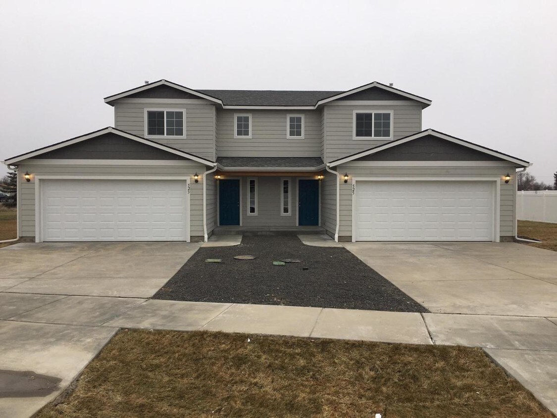 523 N Shamrock Rd, Spokane Valley, WA 99037 Townhouse for Rent in