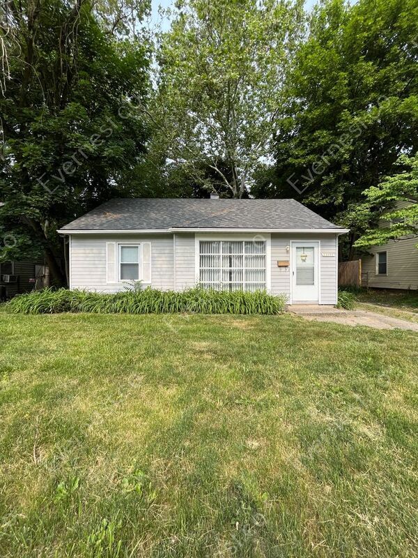 Primary Photo - 22191 Morton St