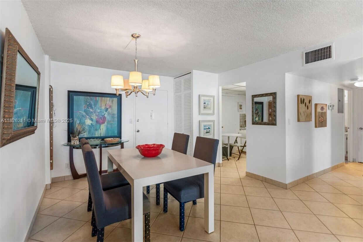 Foto principal - 1913 S Ocean Dr
