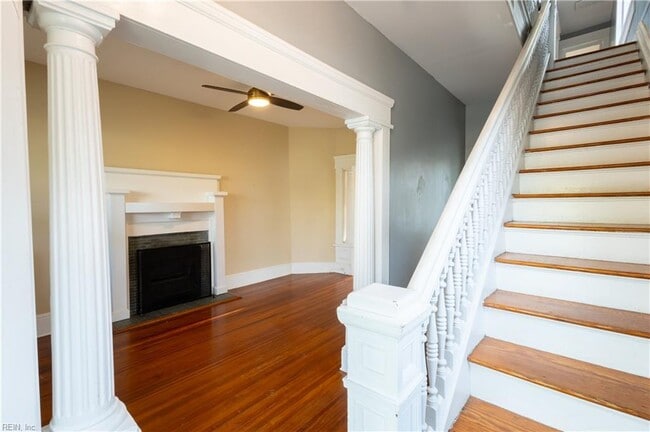 Building Photo - 314 Dinwiddie St