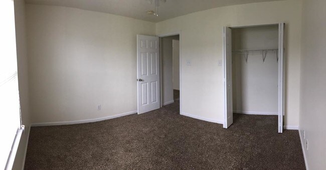 Building Photo - 84 Ryan Ln