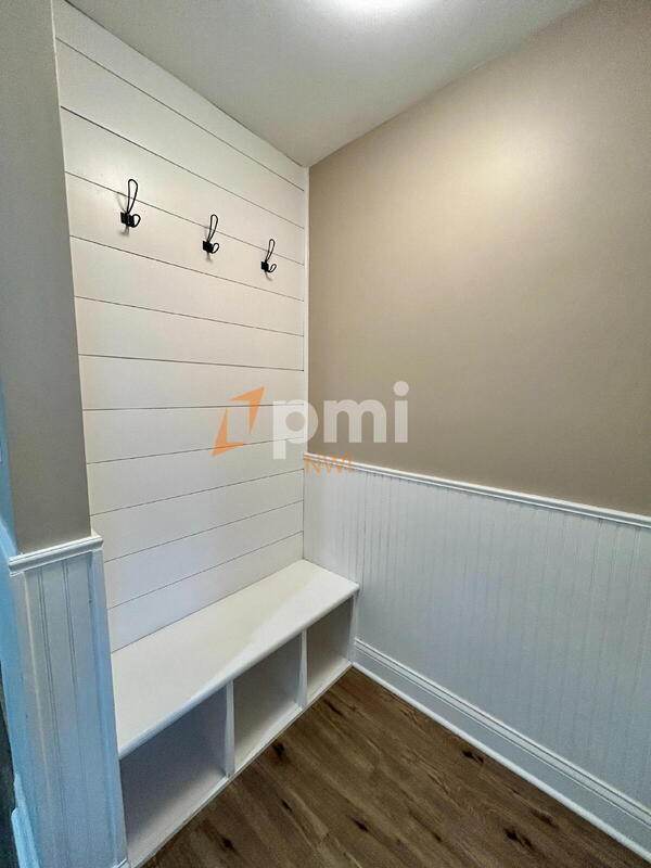 Foto del edificio - 99-105 W McAlpin St