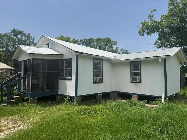 Building Photo - 601 N Franklin Ave