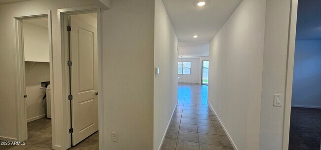 Building Photo - 5050 W Hunter Trl