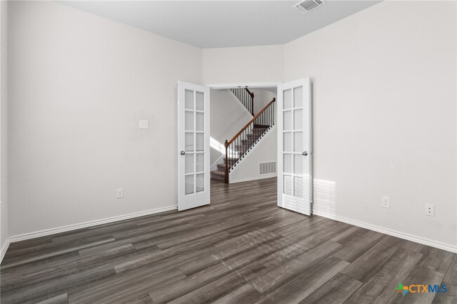 Foto del edificio - 309 Paddock Ln