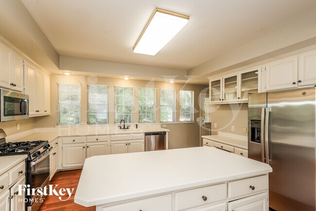 Foto del edificio - 9240 Charlton Pl