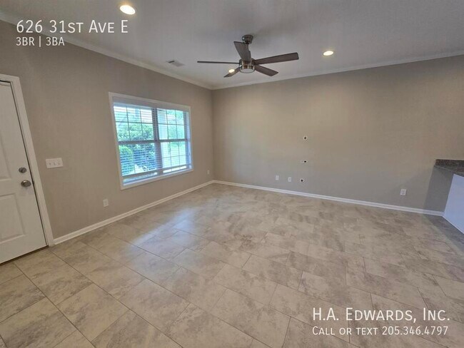 Foto del edificio - 626 31st Ave E