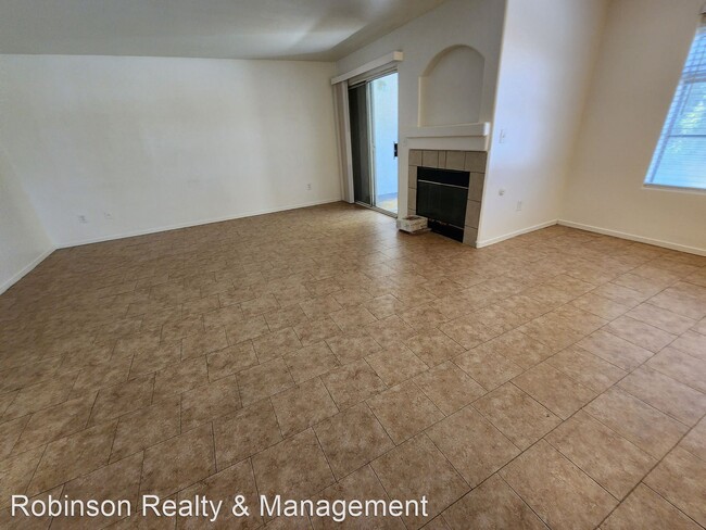 Building Photo - 2 br, 2 bath House - 4520 W Lake Mead #202