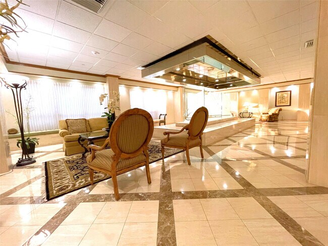 Building Photo - 1800 S Ocean Blvd