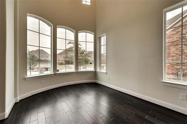 Foto del edificio - 608 Mulligan Ave