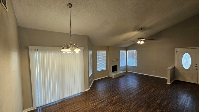 Building Photo - 10934 Spanish Grant Dr