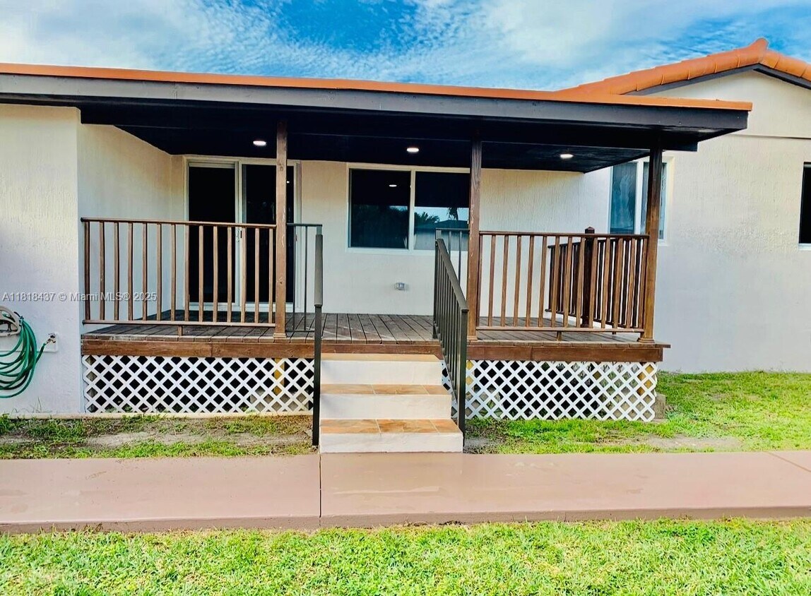 Foto principal - 8260 SW 27th Terrace