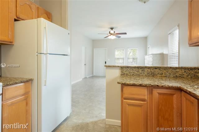Building Photo - 2 br, 1 bath House - 709 Francis St