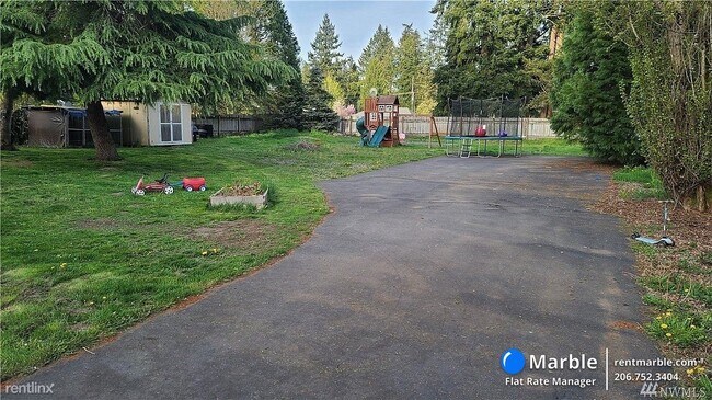 Building Photo - 3 br, 2.5 bath House - 25901 68TH Ave E