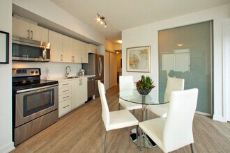 Building Photo - BEACHHILL Apartments