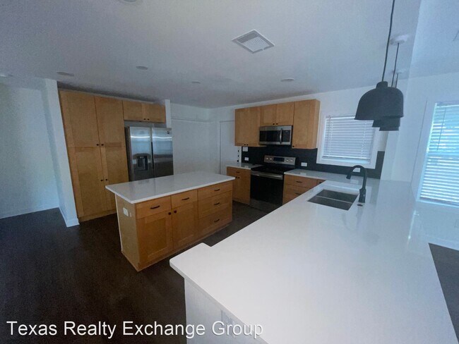 Foto del edificio - 3 br, 2 bath House - 230 Glenmore