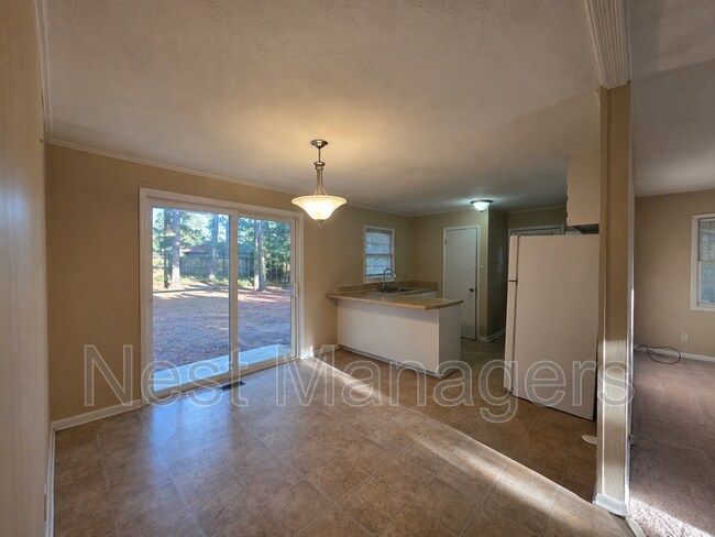 Foto del edificio - 627 Rock Spring Rd