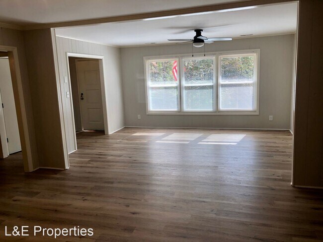3 br, 2.5 bath House - 4936 Bright Rd. photo'