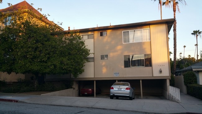 Front street view - 1326 N Central Ave