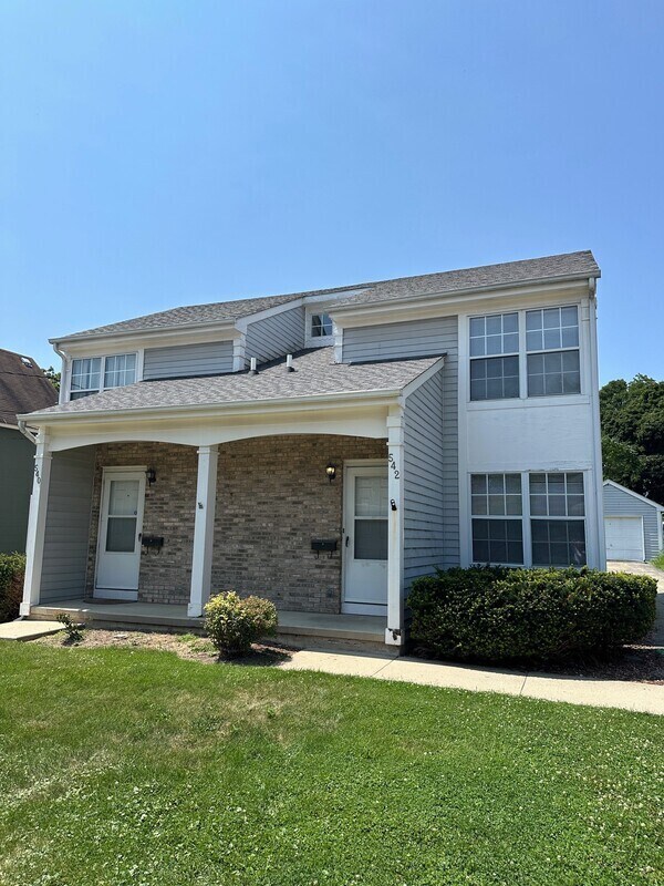 Primary Photo - 542 N Crystal Ave