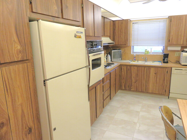 Foto del edificio - 5780 Fernley Dr W
