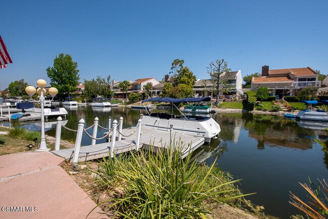 Building Photo - 2398 Leeward Cir