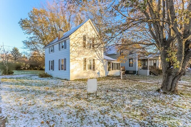 Foto del edificio - 2901 Ezekiel Ave