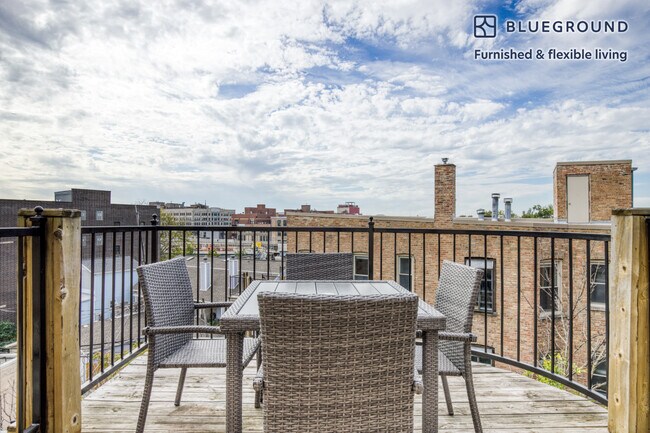 Foto del edificio - 3266 N Clark St