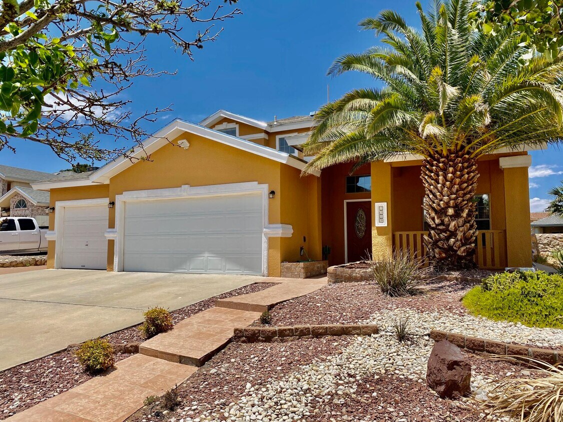 Primary Photo - 4209 John B Oblinger Dr