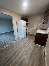 Building Photo - 5055 S Washington Rd