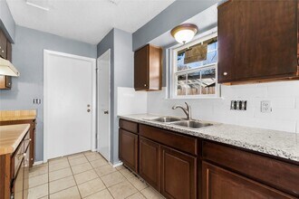 Building Photo - 23202 Summergate Dr