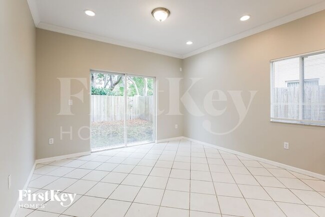 Foto del edificio - 10241 SW 224th Terrace