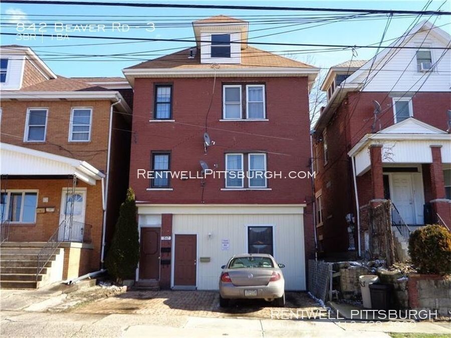 Foto principal - 842 Beaver Rd