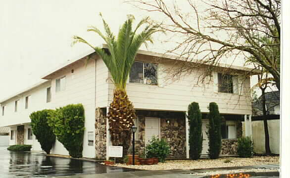 Foto del edificio - 2313 Maher Dr