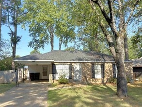 Building Photo - 955 Poplar Leaf Rd