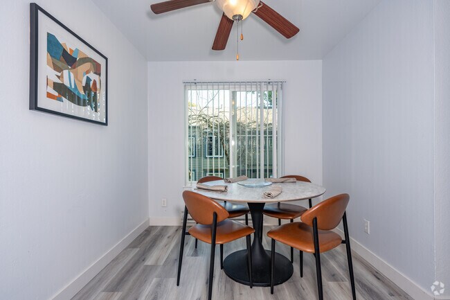 2BR, 1BA - 878SF - Dining Room - Seabreeze Vallejo