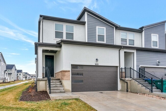 Building Photo - 1613 N 3740 W