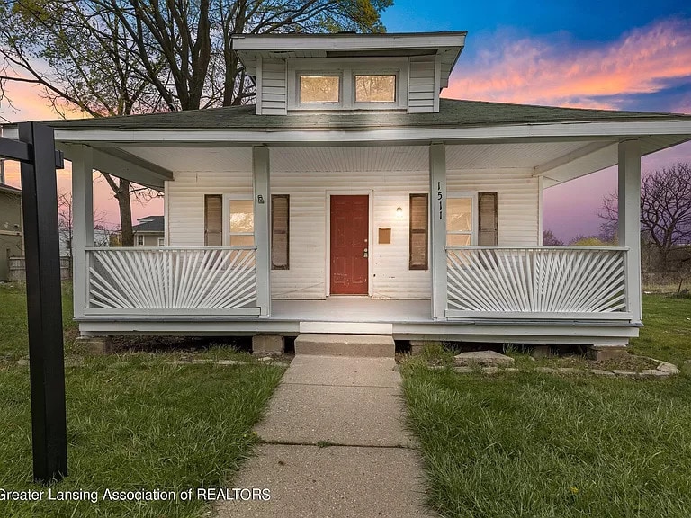 1511 Lyons Ave, Lansing, MI 48910 House Rental in Lansing, MI