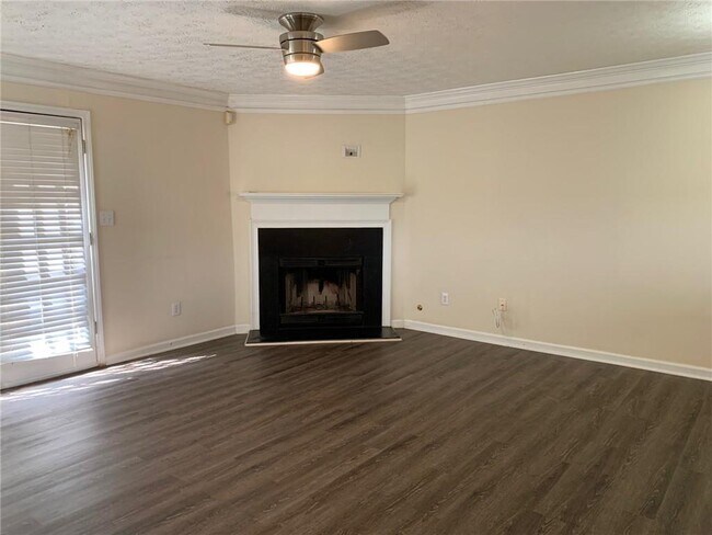 Foto del edificio - 1803 Barrington Overlook