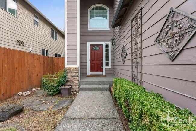 Photo - 2903 NE 184th Ave House