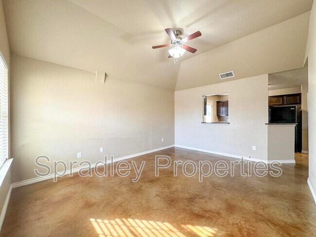 Foto del edificio - 4849A Deep Dr