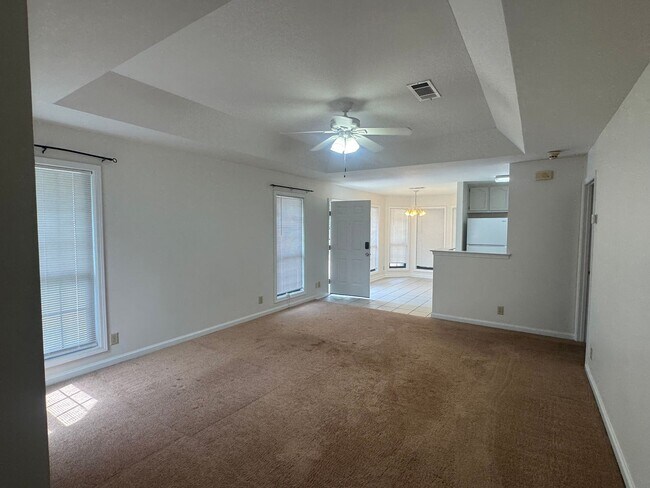 Foto del edificio - Patio Home with Great Location