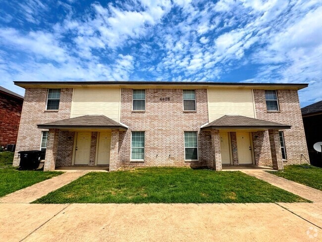 Building Photo - 4405 Abigail Dr