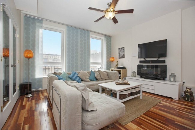 Building Photo - 36 W 128th St