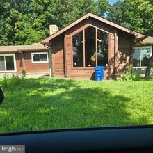 Building Photo - 5545 Broadwater Ln