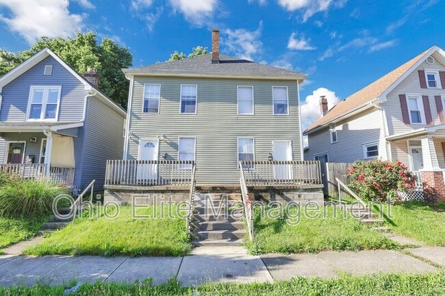 Building Photo - 347 1/2 E Welch Ave