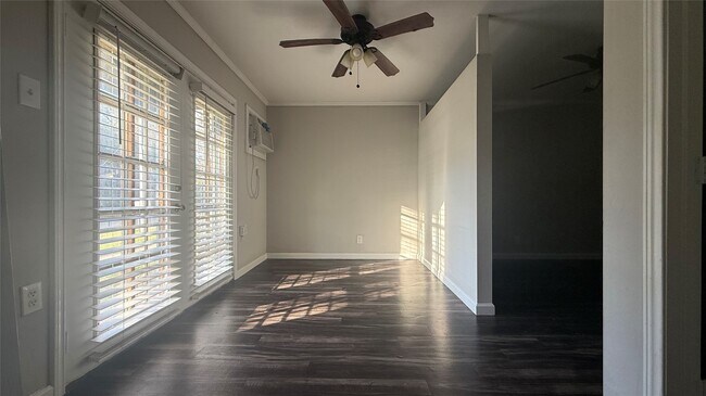 Foto del edificio - 1660 Richmond Ave.