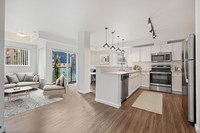 Building Photo - Mercerview Apartments