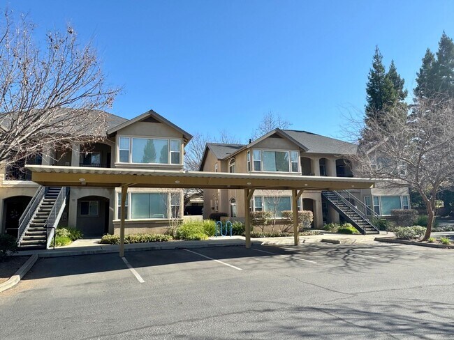 Foto del interior - Hartford Square 2 Bedroom 2 bath apartments